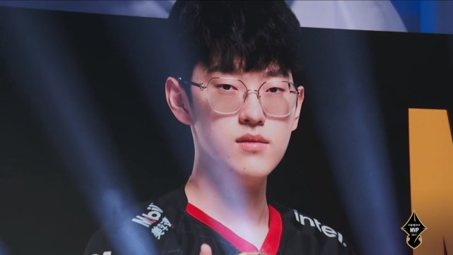 延续此前的 延续此前的