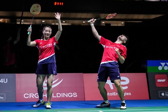 翘首以盼 翘首以盼