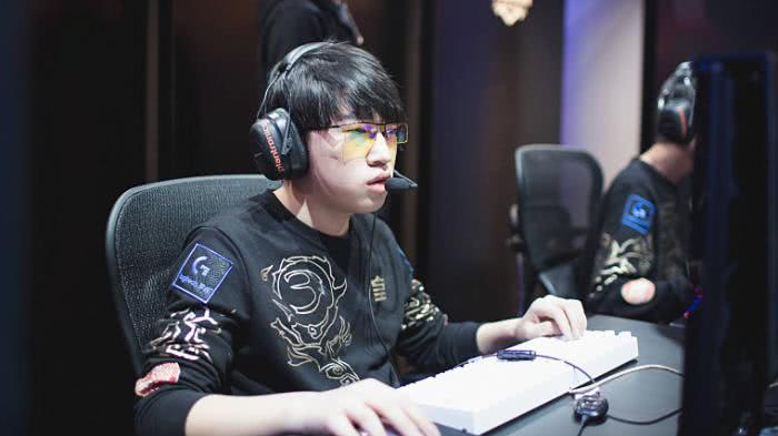 青年成长与 青年成长与